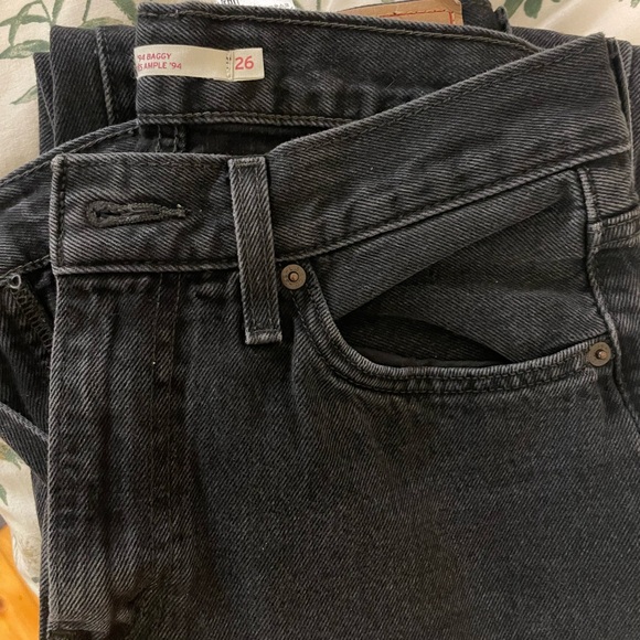 Levi’s 94 Baggy - Picture 2 of 5